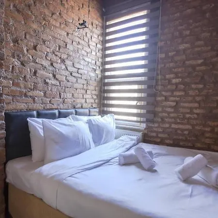 شقة Central Stone House 1 Minute To Taksim Square In Cihangir اسطنبول